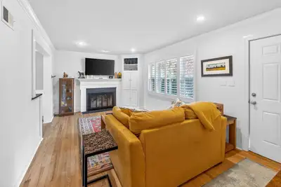 Image de The Beverly House of Mission