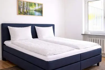 Image de Central & comfortable: 2 bedrooms, free WiFi