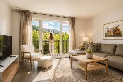 Image de Piscine et Montagne | Condos des Neiges