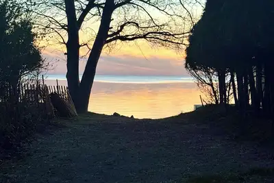 Image de Steps to Oneida Lake, Water Access - Thistle Dew Cottage