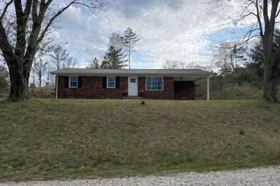 Image de Home in Manchester with 3 bedrooms!