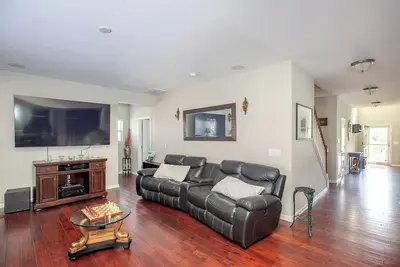 Image de 4br/3ba, 3700 SqFt, Luxury Home in Durham near Rdu, Duke, and Unc