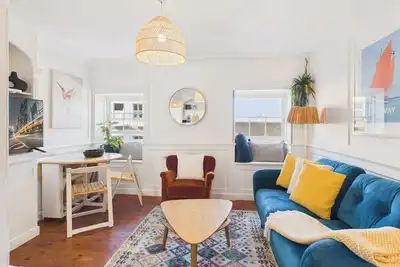 Image de Falmouth Town Centre Apartment | Sleeps 4