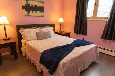 Image de 3 Bedroom Unit-Central Location
