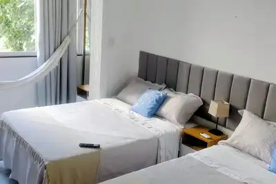 Image de Copacabana, beautiful and affordable, sleeps up to 4 people.