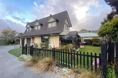 Image de 3br Family Cottage in Sunny Heathcote close to Beach, Cbd and Hiking Trails