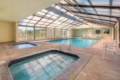Image de Ocean Park | Cozy Beach Retreat | Pool + Beach