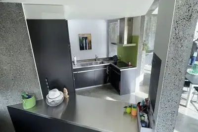 Image de Maison d'architecte au coeur du vignoble et aux pieds des montages