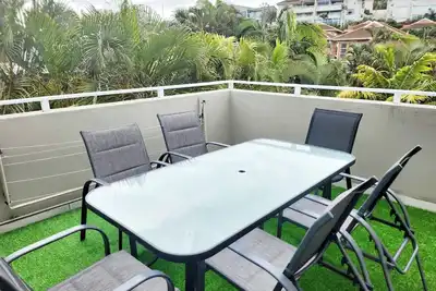 Image de Appartement de luxe à Waikiki E5 près de la plage