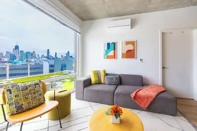 Image de 4br Modern Urban Escape, Walk to Zoo, Lakefront & Red Line