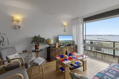 Image de Seaside Rendezvous is a bright, modern three-bedroom townhouse in Brixham