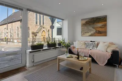 Image de Shaldon Bridge Retreat, a stylish and characterful one-bedroom duplex conversion