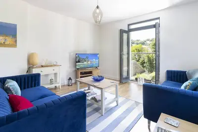 Image de Oystercatcher Court- coastal apartment in the peaceful village of Maidencombe