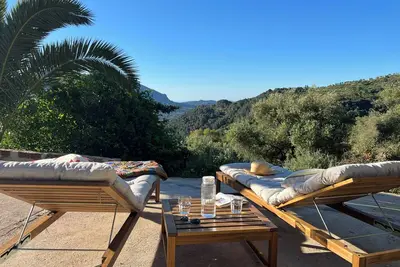 Image de A naturally evolved place in nature – with pool and views of the sea