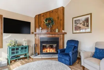 Image de Farmstead Tee & Ski - Resort Core location, Fireplaces, Dog Friendly