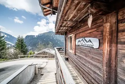 Image de Appartement « Martonne Le Rez » avec vue sur la montagne et Wi-Fi