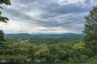 Image de Blue Ridge Modern Retreat • Event-Ready 5br • Appalachian Views • Near Roanoke