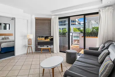 Mooloolaba Resort next to beach 2br apartment