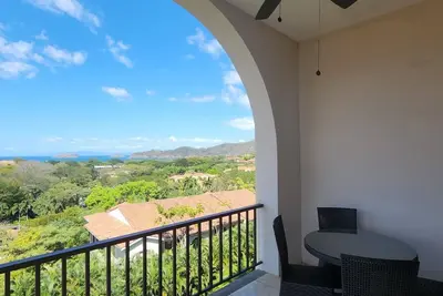 Image de Stunning Oceanview Condo w/ Exceptional Views & Resort-Style Amenities