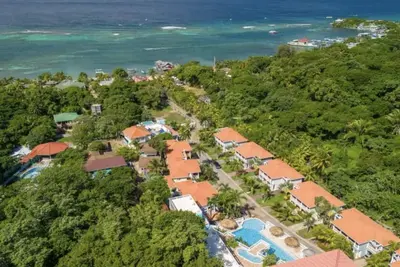 Image de The Colibri Lodge 9a @Sunset Villas, West End\n2-bedroom amazing condo in Roatan
