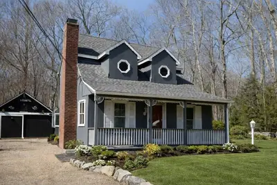 Image de New Coastal Cottage 2 Miles to Beach + Lake Access