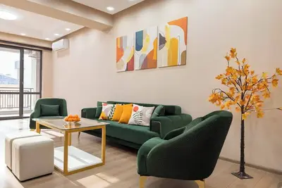 Image de 2 Bdr apartment on Koghbatsi 16  at Republic Square