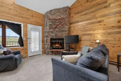 Image de Lofted Condo- Granby Ranch, Golf, Hiking, Fishing