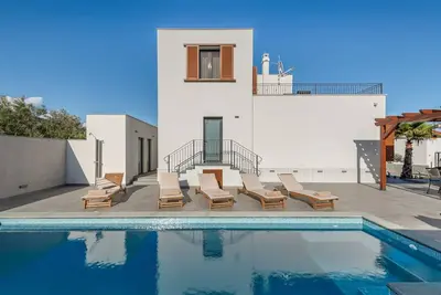Image de Villa Golden Memories I Heated pool, near sea