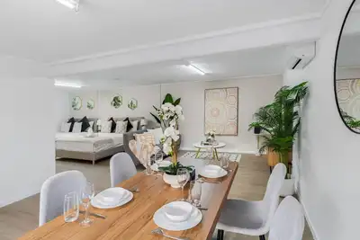 Image de Affordable Studio|sleeping & living space combined