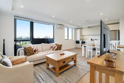 Image de Penrose 2br Gem with Parking and Air-con