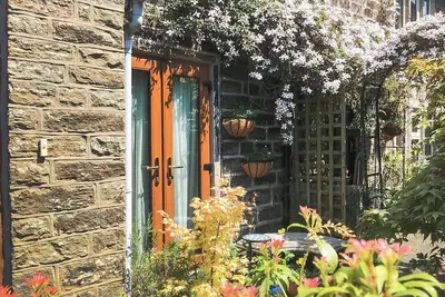 Image de 2 chambres à coucher à Hayfield