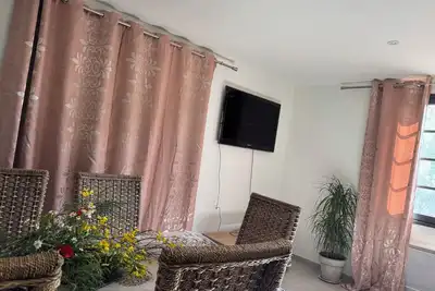 Image de Maison de charme avec piscine privée - proche Lourmarin