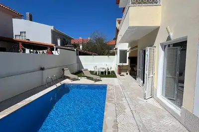 Image de Marisol Breeze - Coastal Escape in Costa da Caparica