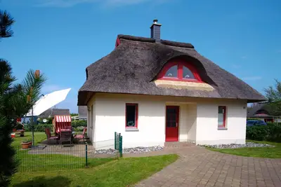 Image de Thatched roof holiday home \"Seemöwe\" for 4 people and 2 dogs