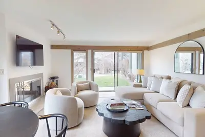 Image de Greyhawk Condo 02 - New Listing! Walk to Bald Mt Ski Lifts + Pool Onsite