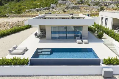 Image de Villa D6 with private pool 1 km from sea
