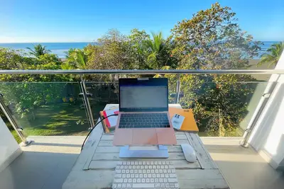 Image de Exquisite 5 Person Beachfront Dream: Steps Away to Ocean, Pools
