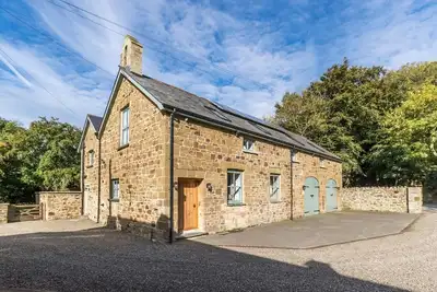 Image de Welsh Coach House - Cinq Chambres Villa, Couchages 9