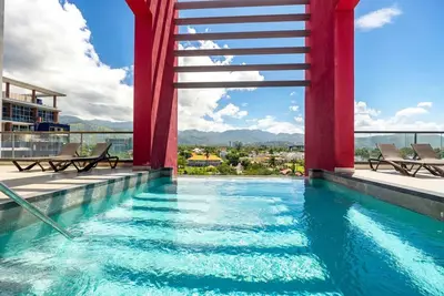 Image de Condo with Rooftop Pool and Gym