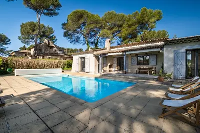 Image de La Pastourelle des Pins - Avec Piscine Privée