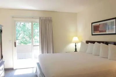Image de Two Bedroom  Second Floor
