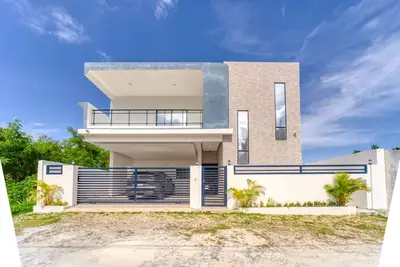 Image de Modern Villa w/ Pool & Garden, 1 Free Excursion