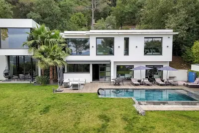 Image de Spacious 5-bedroom villa with Ac in peaceful Mouans-Sartoux