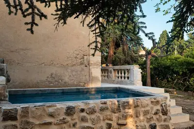 Image de Maison de maître en Provence - Charme et ancien à la campagne