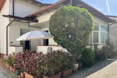 Image de Villa a few meters from the beaches of Marina dei Ronchi. . .