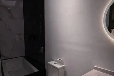 Image de Bowra Private Suite, Consulate Zone Orq11