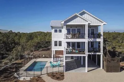 Image de Rising Sun Pool Elevator  Pet Beach Access