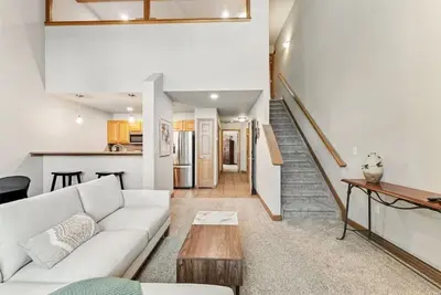 Image de Spacious, Furnished 1 Br + loft Condo in Frisco on the lake (2 King, bunk bed+)