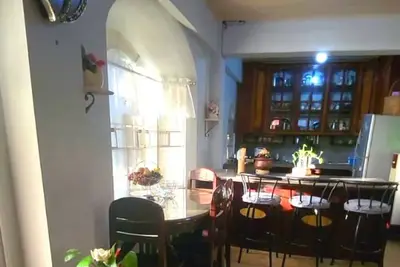 Image de Ama is 2 floor levels unit in a 4 storey building, 3 Br, 2 Bath in Sevilla Norte
