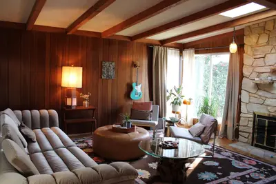 Image de Mid Century Sanctuary in the City